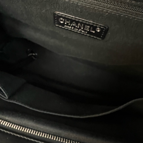 CHANEL Iridescent Calfskin Quilted In The Mix Shopping Tote Black - Picture 9 of 9